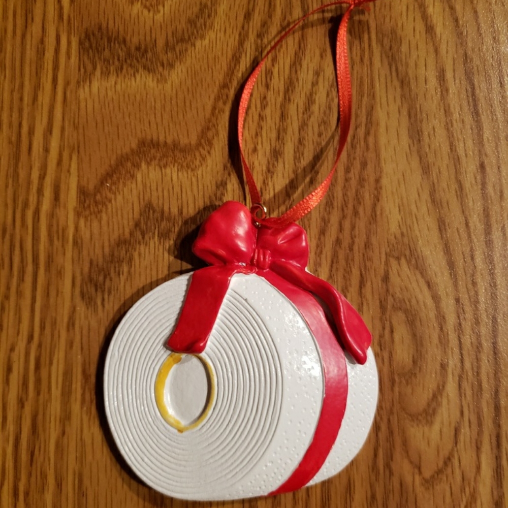 NWOT Toilet Paper Quarantine Christmas Ornament